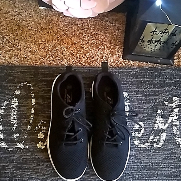 Pro Player Shoes 👟 - Picture 1 of 3
